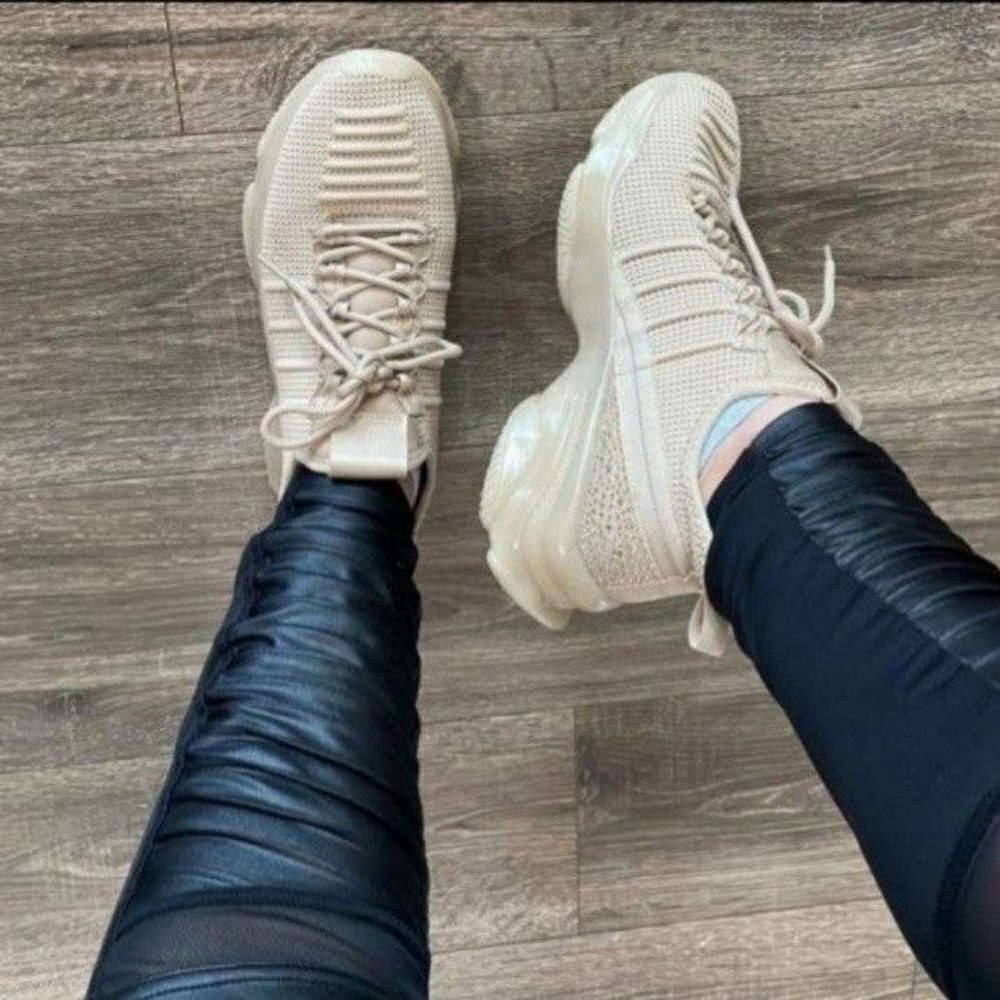 Ladies Nude Super cute Trendy Sneakers Blush Color sz 8.5